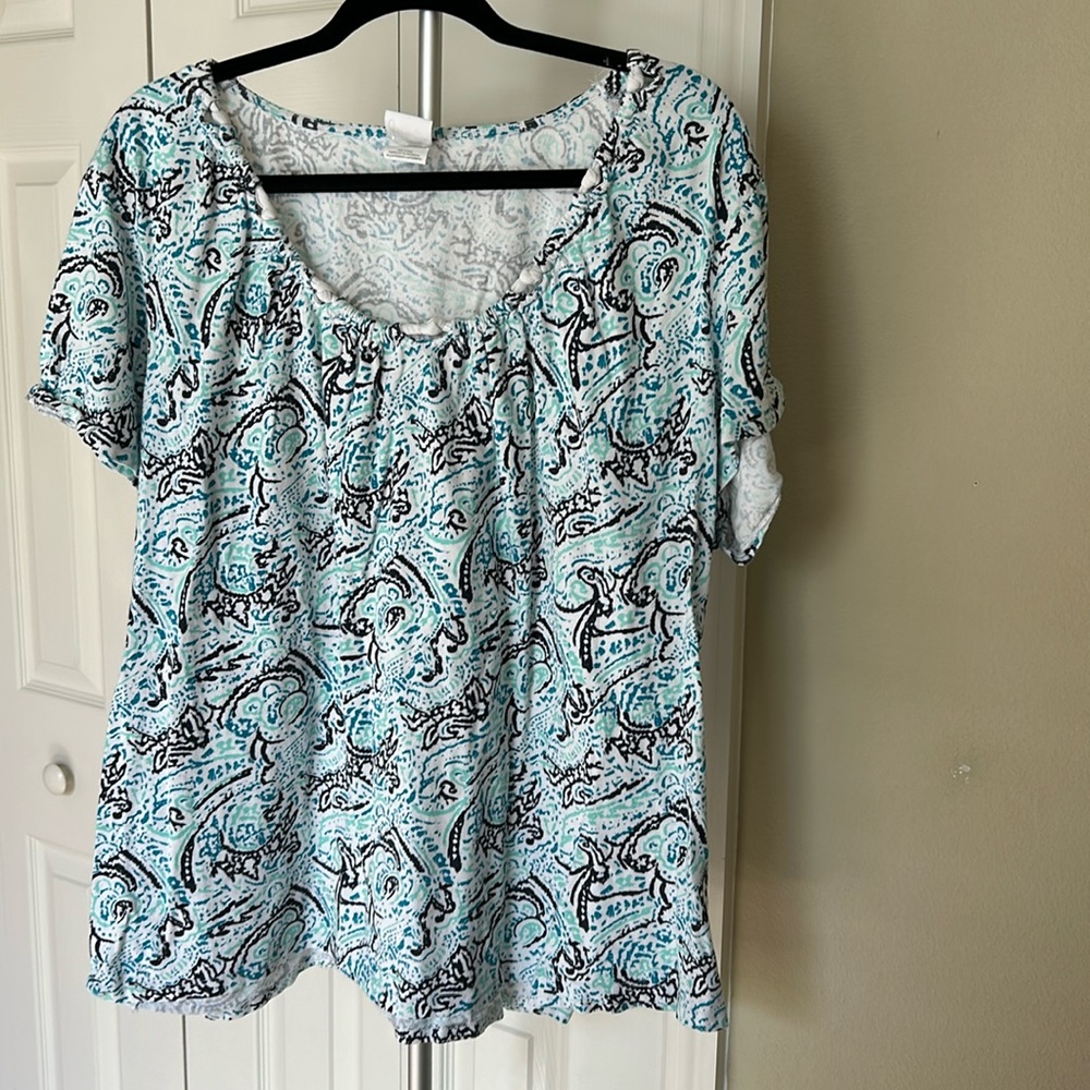 Shades of Blue Top with Knotted Neckline Size 3X